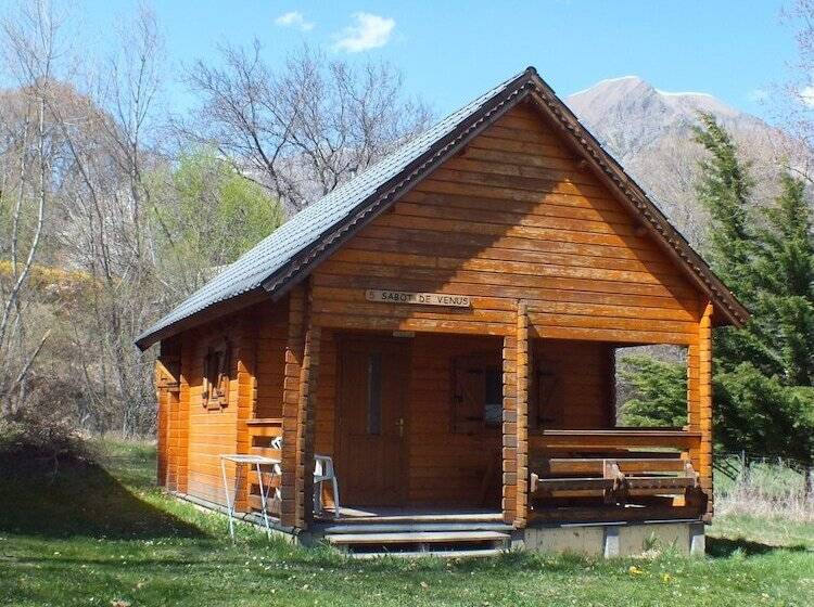 فندق Camping, Hôtel De Plein Air Les Cariamas