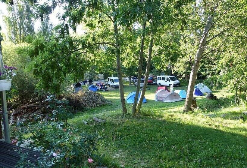 فندق Camping, Hôtel De Plein Air Les Cariamas