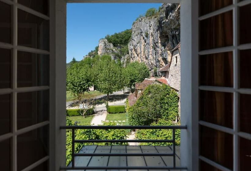 Отель Logis Hôtels   Hôtel Restaurant Domaine Les Falaises