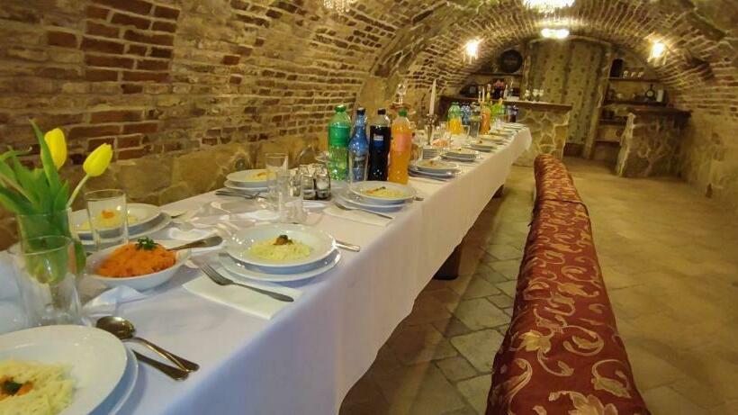 فندق Dworek Wola Ociecka