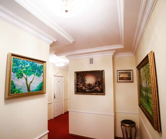 فندق Dworek Wola Ociecka