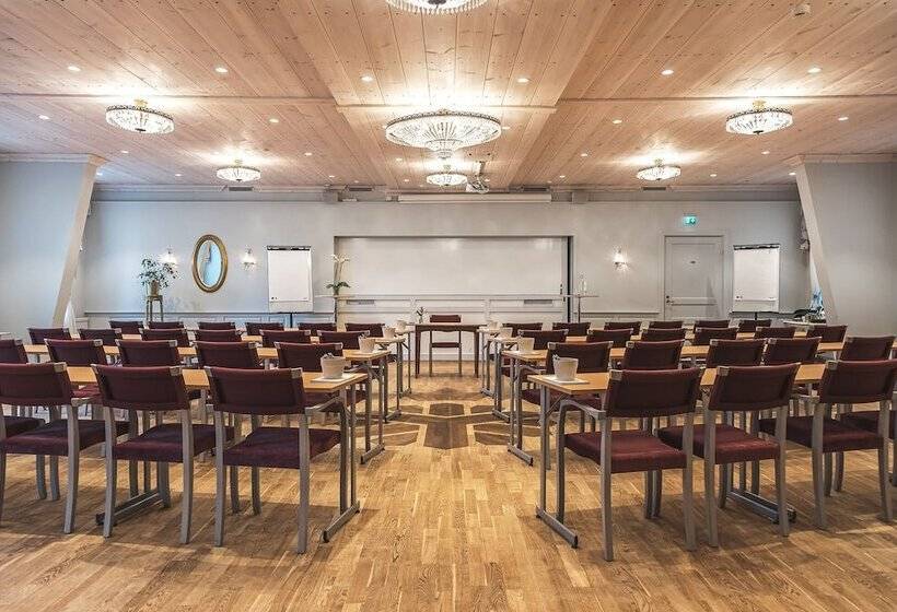 فندق Färna Herrgård & Spa