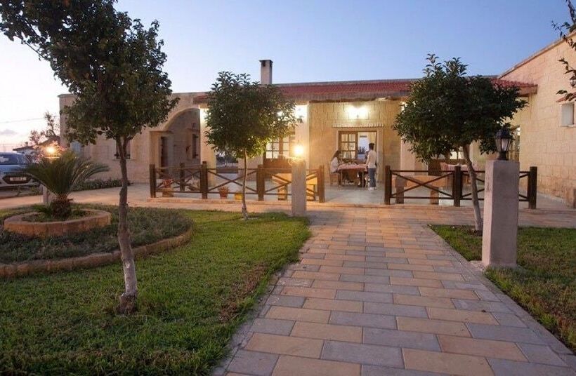 Отель Glaro Garden