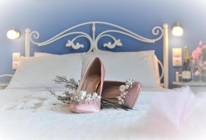 בית מלון כפרי Kastro