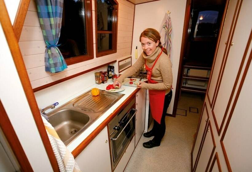 Отель Hausboote In Niderviller