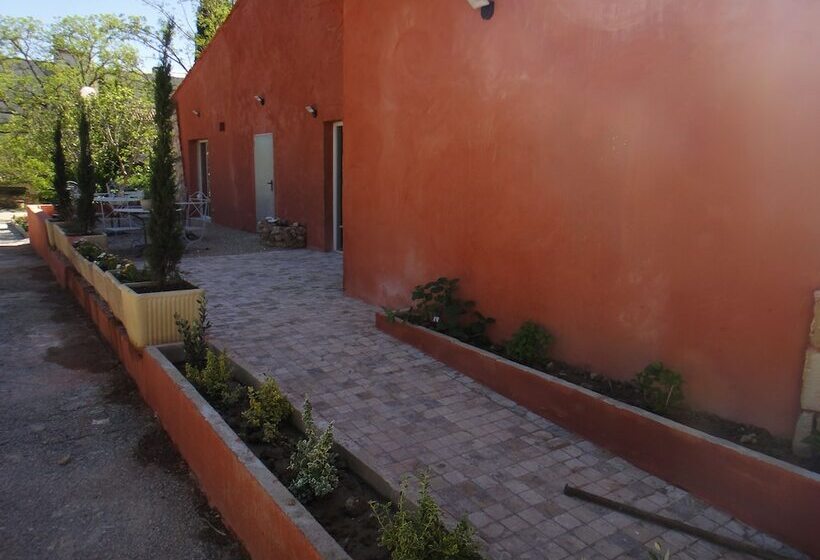 فندق L Hôtel Du Bastier