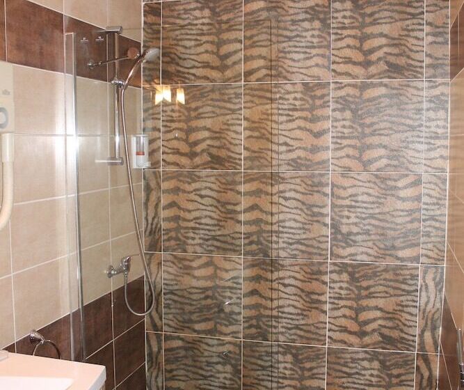 فندق L Hôtel Du Bastier