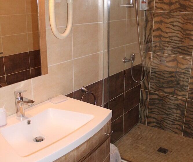 فندق L Hôtel Du Bastier