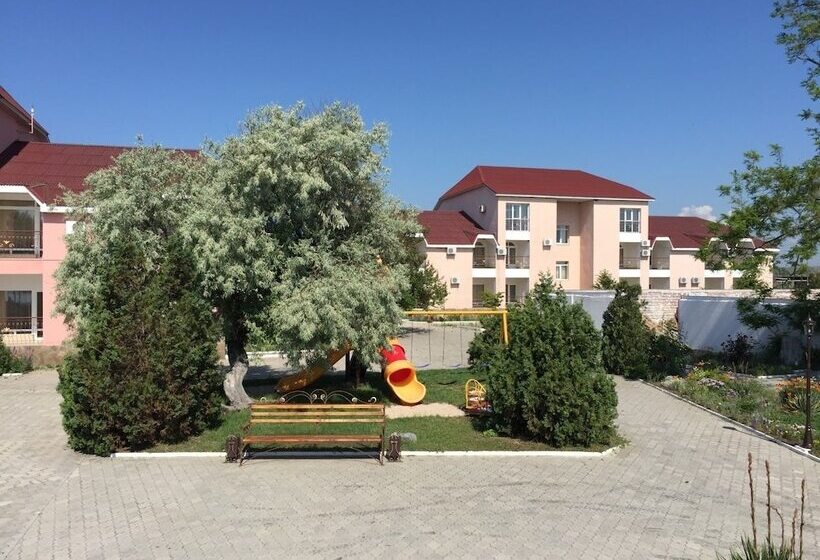 בית מלון כפרי Lazurnaya 2