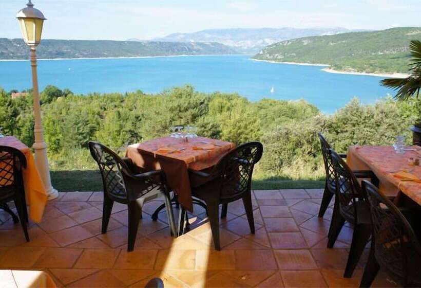 בית מלון כפרי Les Cavalets