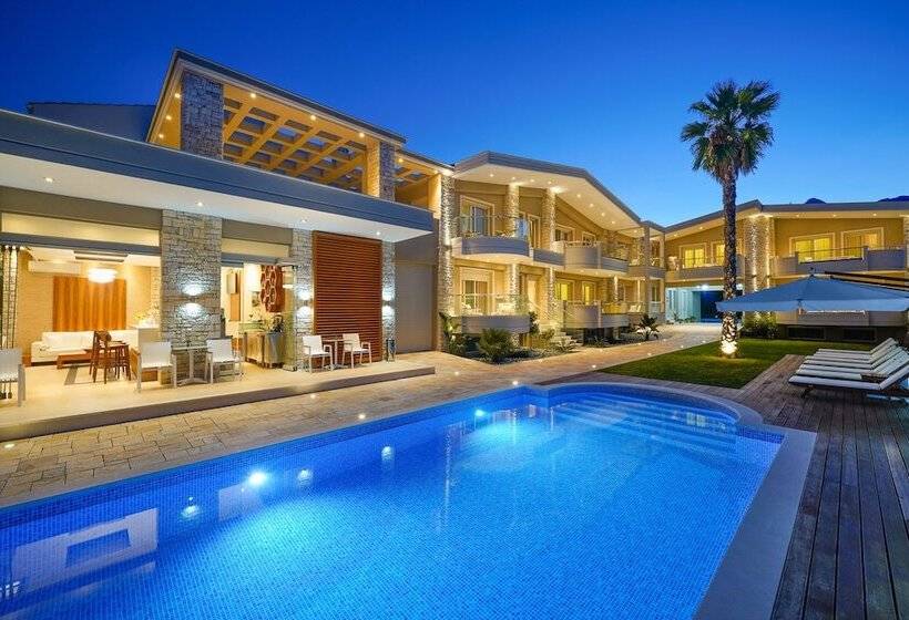 ホテル Lobelia Luxury Suites