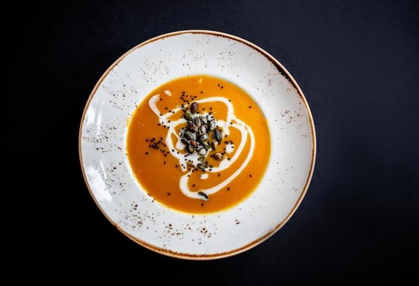 هتل Nadodrzański Dwór   Nowa Sól