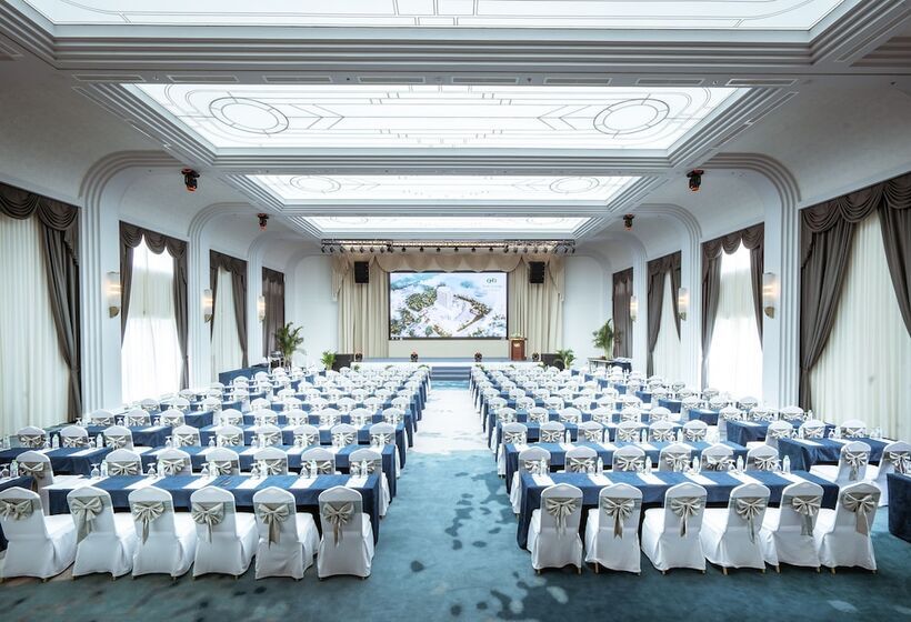 هتل Nam Cuong Nam Dinh