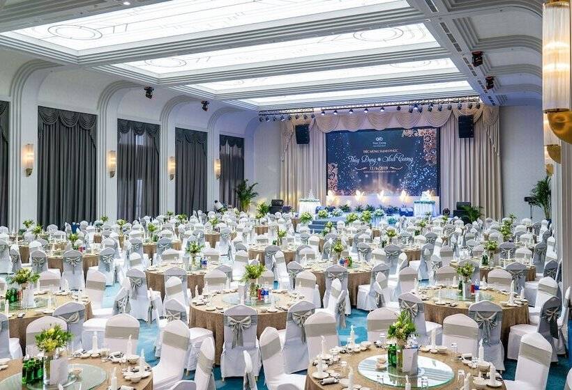 هتل Nam Cuong Nam Dinh