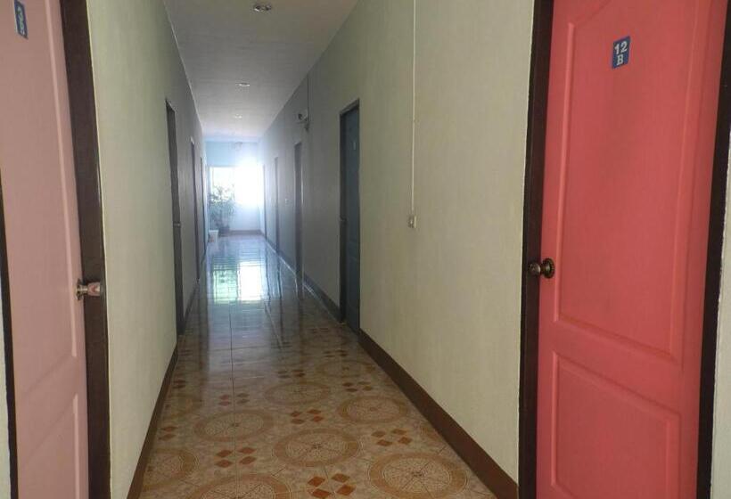 Hotel Nam Pueng Place 1