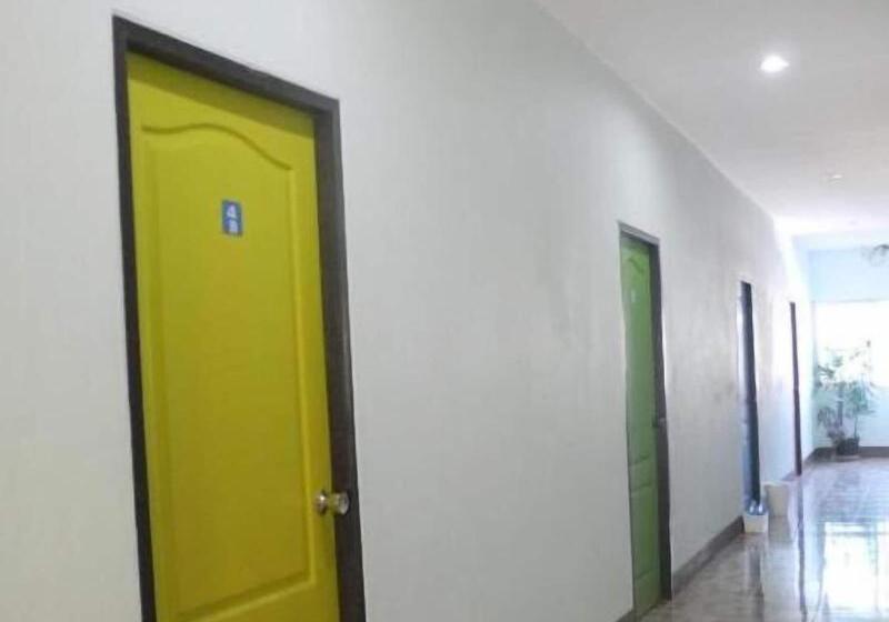 Hotel Nam Pueng Place 1