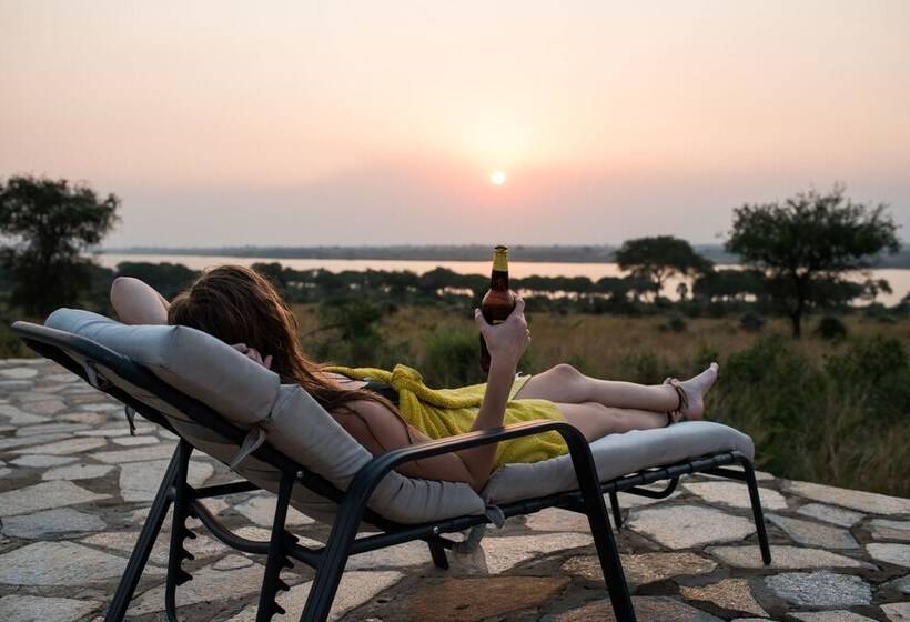 هتل Pakuba Safari Lodge