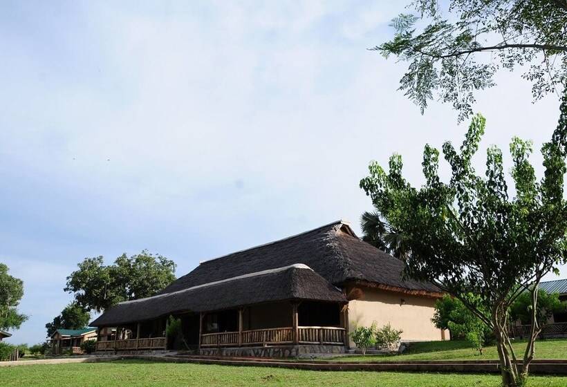 هتل Pakuba Safari Lodge