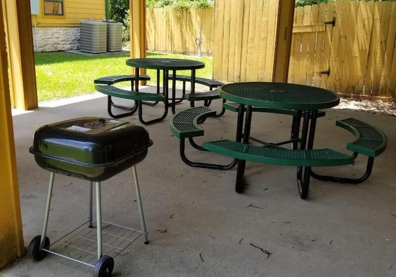 호텔 Palace Inn Hankamer