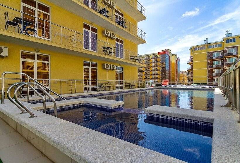 هتل Pansionat Vityazevo Family