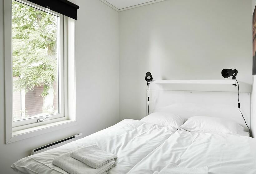 فندق First Camp Sjöstugan   älmhult