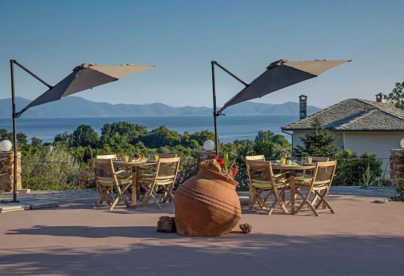 Iakovakis Suites & Spa