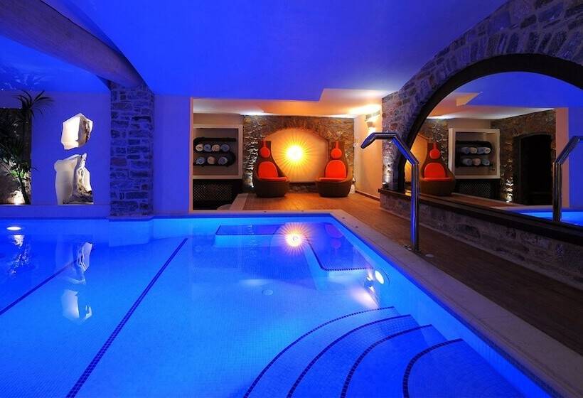 Iakovakis Suites & Spa