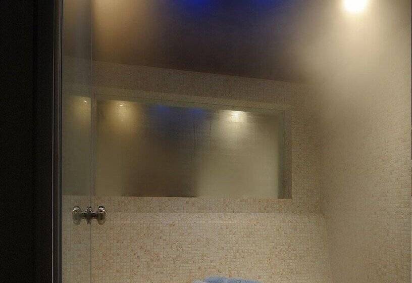 Iakovakis Suites & Spa