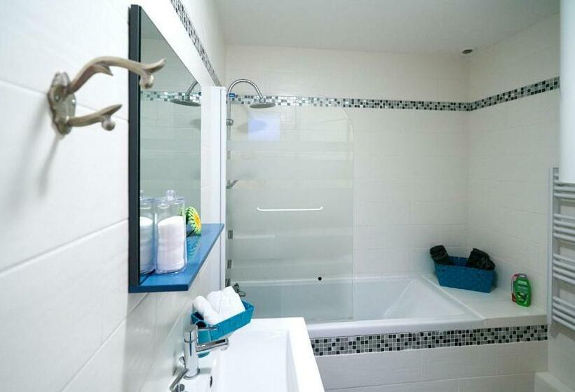 La Loge Bondevillaise  Maison 2 Chambres