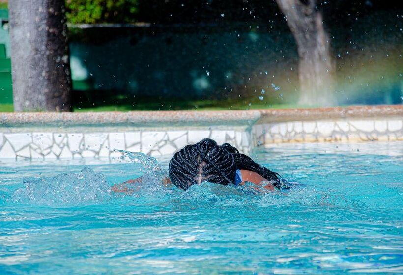 Montclair Hotel & Casino