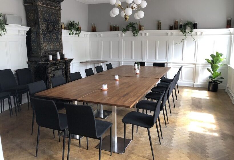 Mötesplats Borstahusen