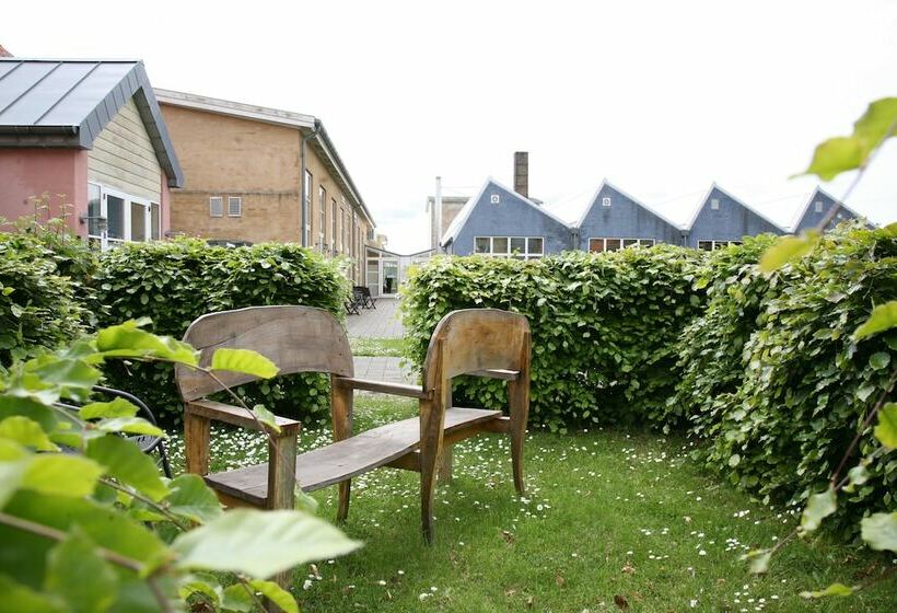 Nexø Modern Hostel. Private Rooms