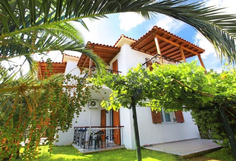 Pavlos Maria Studios