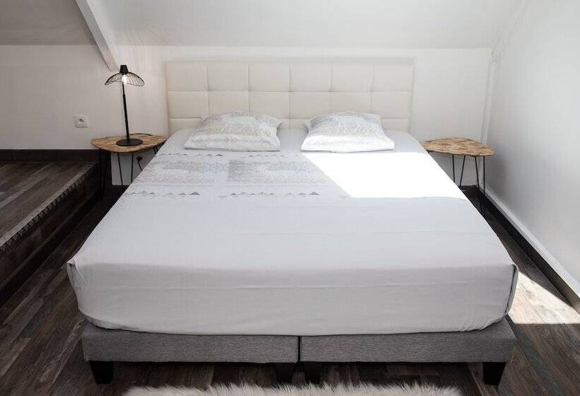 פנסיון A La Ferme City Break & Spa