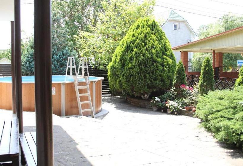 ペンション Aksis House