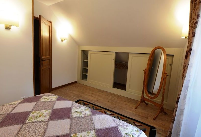 Пансион Aupres Du Chateau