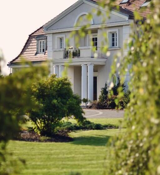 ペンション Eco Nieborów