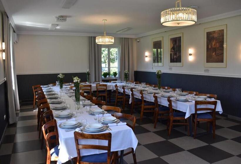 ペンション Eco Nieborów