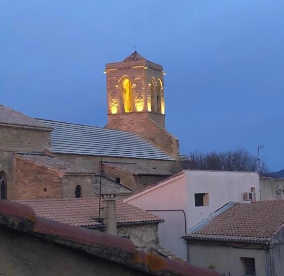 بنسيون Entre Vignes Et Dentelles