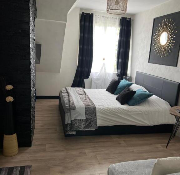 펜션 Gites Et Chambres Des Coteaux