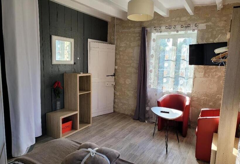 펜션 Gites Et Chambres Des Coteaux