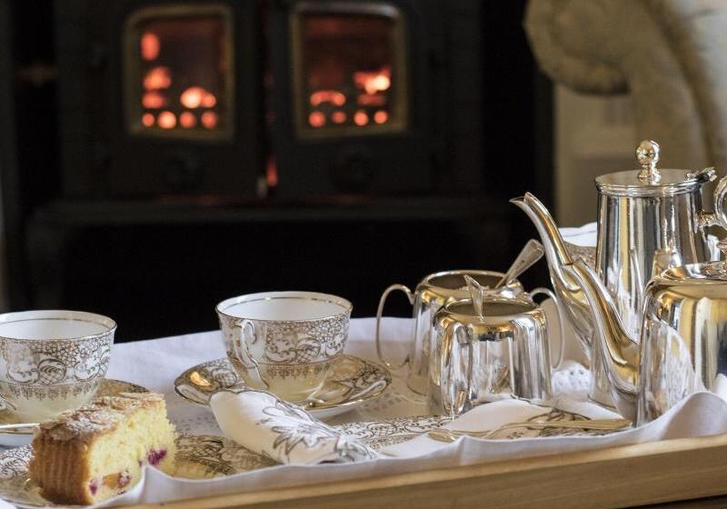 بنسيون Glenegedale House