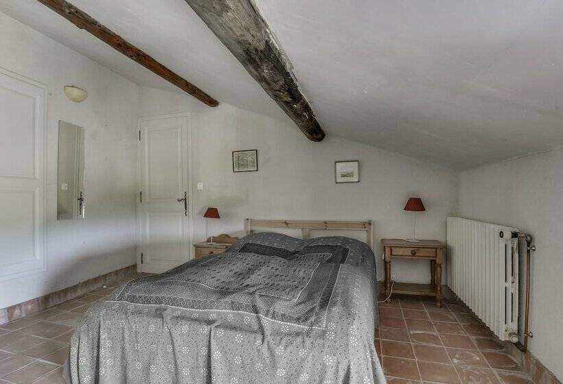 بنسيون Grand Gite Gigondas