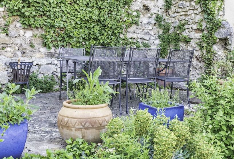 بنسيون Grand Gite Gigondas