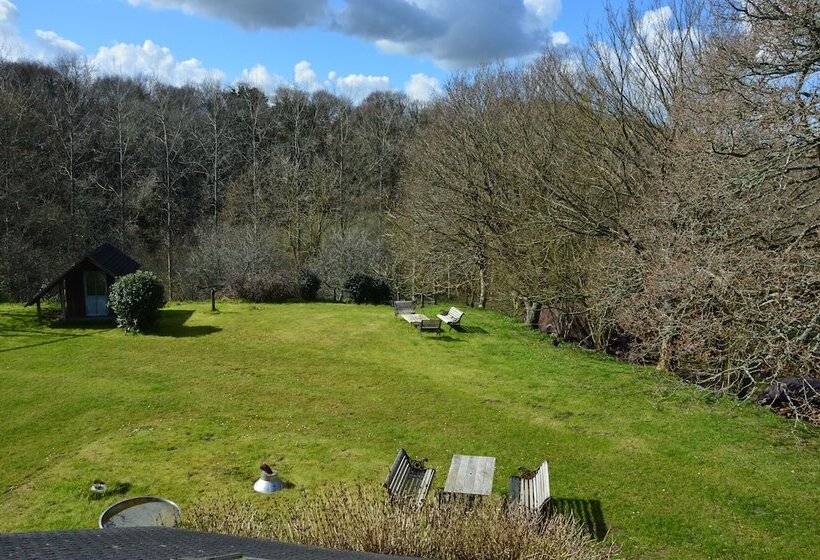 بنسيون La Grange De Coatelan