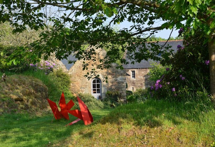 بنسيون La Grange De Coatelan