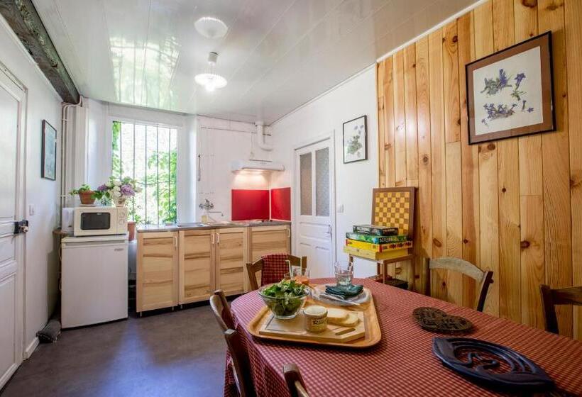 פנסיון La Maison De L'ousse