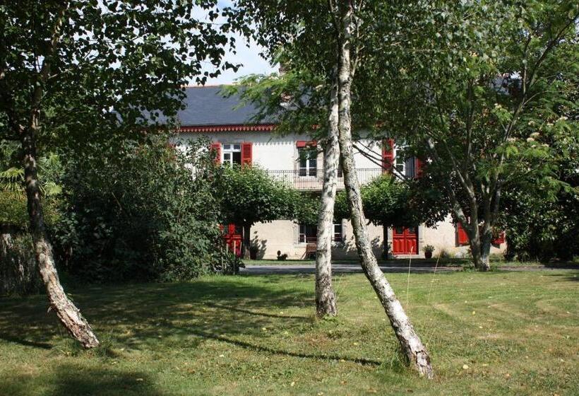 펜션 La Maison De L'ousse