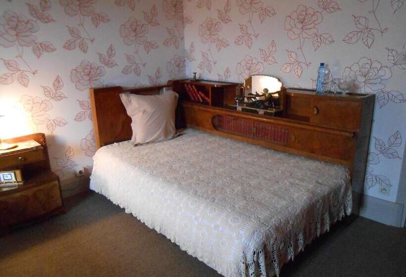 بنسيون La Passagere