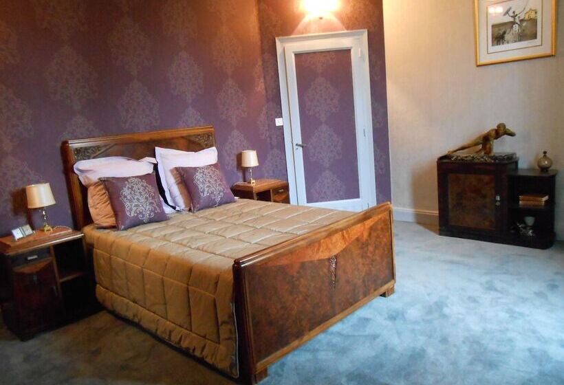 بنسيون La Passagere